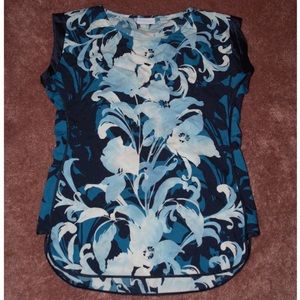 New York & Co. XS blue and white floral top